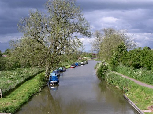 Kennet and Avon Canal near Bedwyn 
