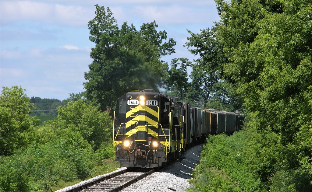 Indiana Northeastern with a loaded grain train heading to … | Flickr