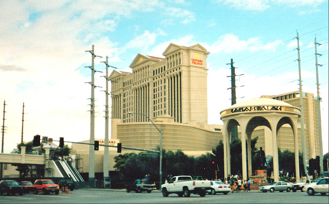 Caesar's Palace, Outfit Casino