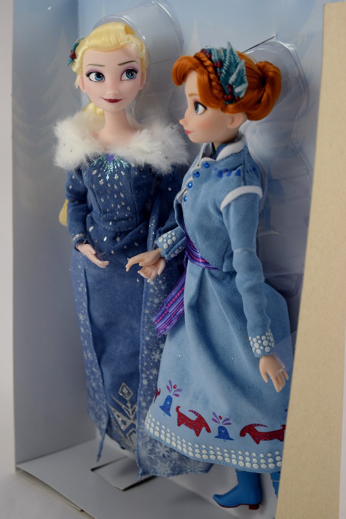 Anna and Elsa Doll Set - Olaf's Frozen Adventure - Disney … | Flickr
