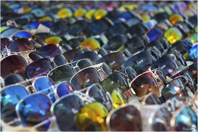 Sunglasses Market Stall Playa Blanca _8963