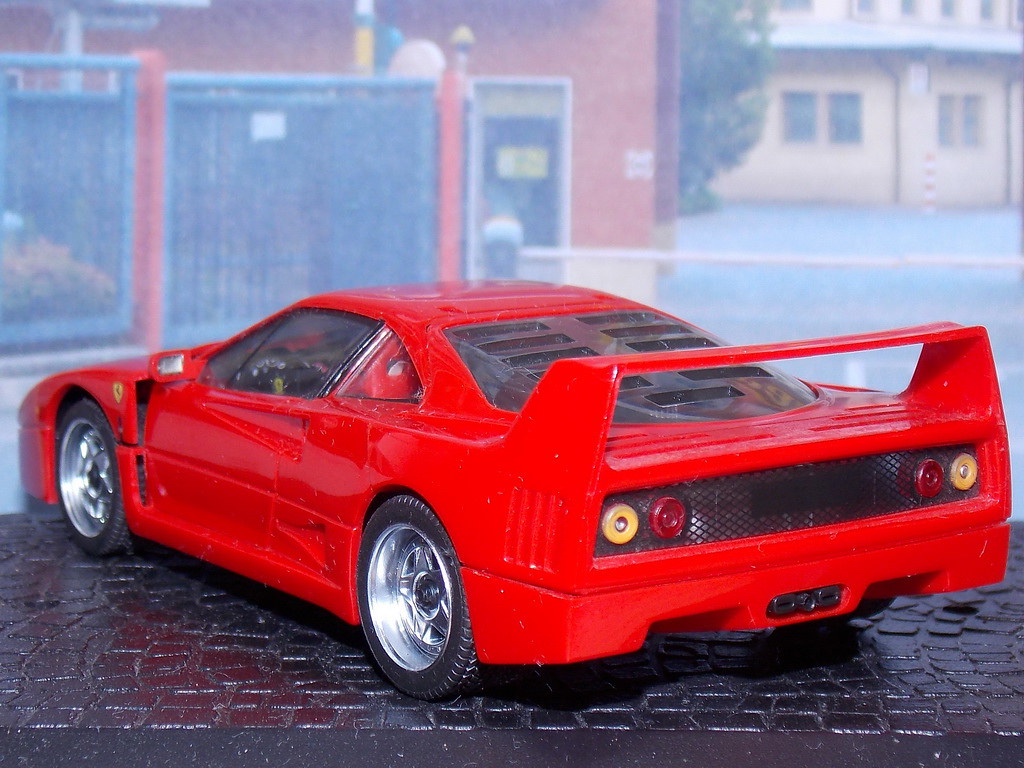 Ferrari F40 – 1987