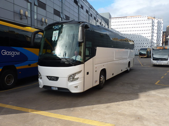 Hamish Gordon of Leslie VDL Futura FHD2-129.365 M1VDL departing Edinburgh Bus Station on 15 September 2017 with a Blackpool bound tour.