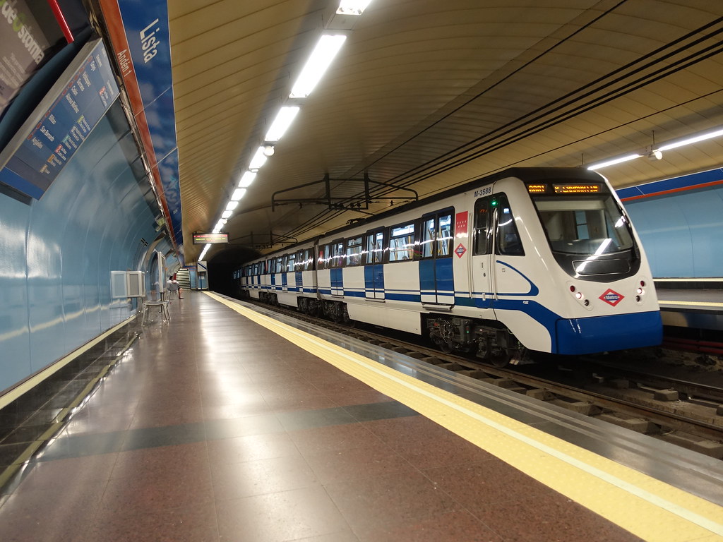 Serie 3000 Metro de Madrid | Línea 4. Lista. | Luis HR | Flickr