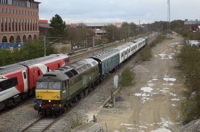 47773 + 321352 5Z21 Ilford EMUD - Old Dalby approaching Stevenage