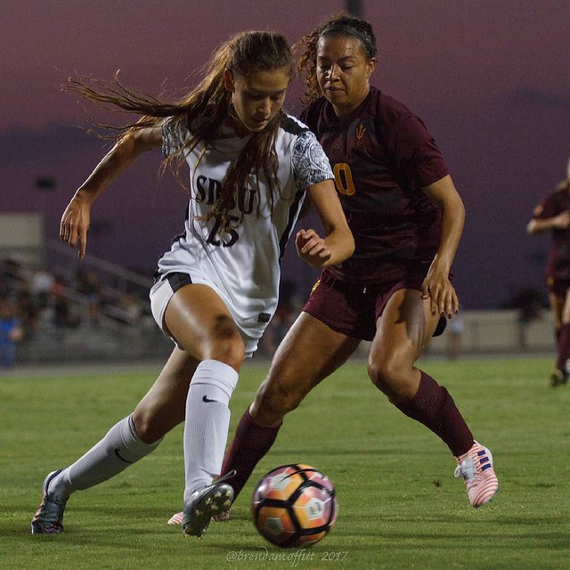Purple Skies of Late Summer Soccer. August 25 2017, #sandiego, CA. #wsoc @sdsu_womens_soccer vs ASU. We all only get so many of these games with the late summer sunsets before the days shorten and the sun disappears long before the first touch. Full set o