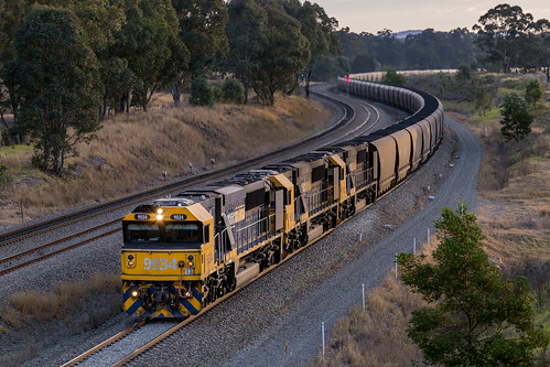 pacific national coal train lochinvar hunter valley 9034 9033 9032 locomotive newsouthwales australia au