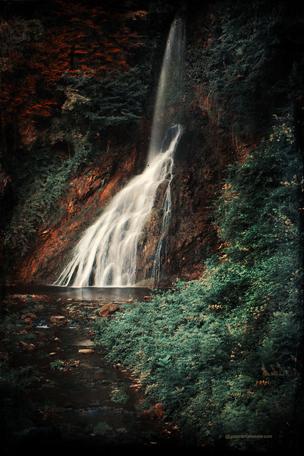 Waterfall >9