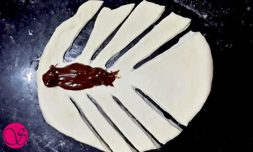 Shaping of Braided Nutella Rolls