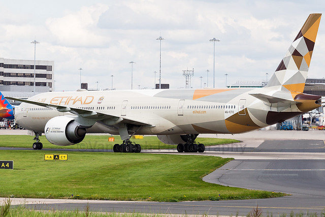 A6-ETC Etihad Airways B777-300/ER Manchester Ringway Airport