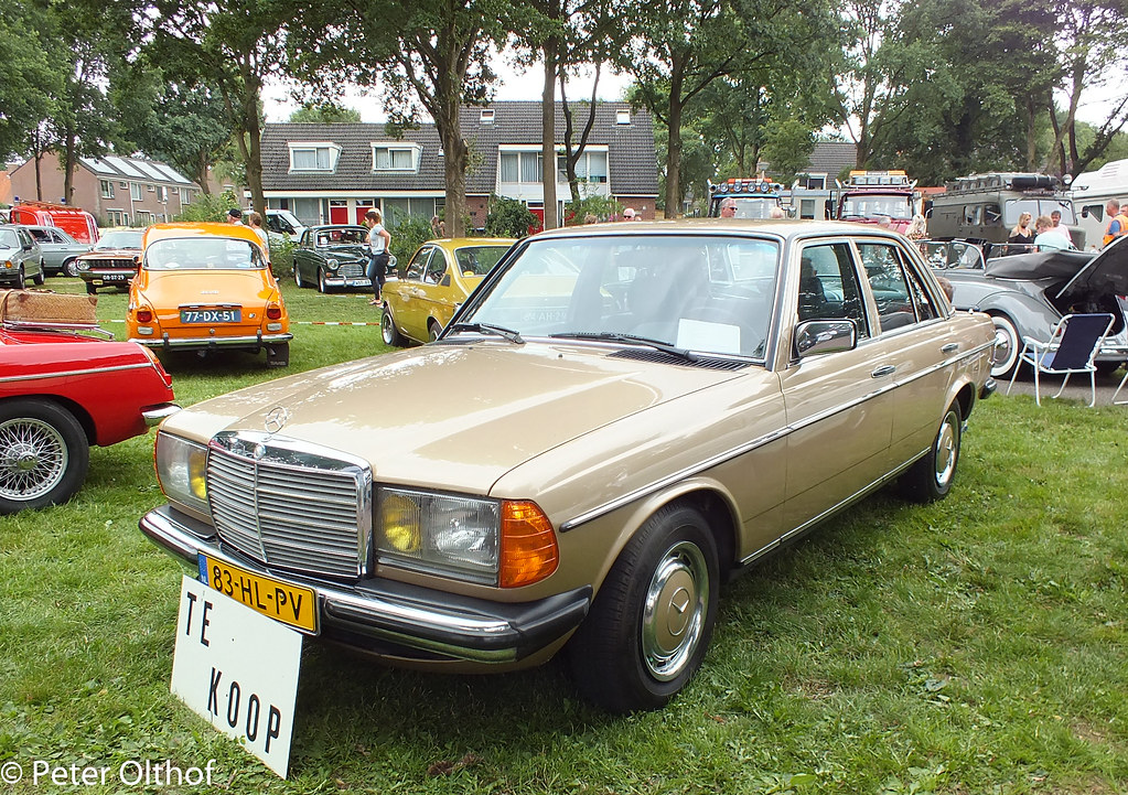 Image of 1983 Mercedes-Benz 200