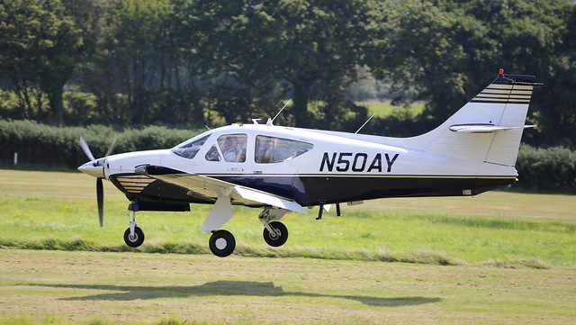 N50AY : Commander 114A : Sandown Airport : 2 September 2017