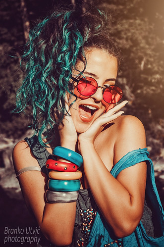 girl color colorpicture greenhair great nikonexplorer nikonphoto nikond7000 nikonphotography water sunce sunset summer brankoutvicphotography brankoutvic photography photo photographer view glasses red hair