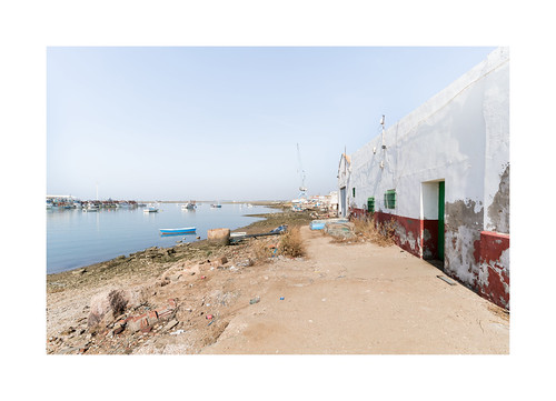 1575. | by martincolomes