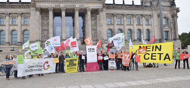 08.09.17: Protest vor dem Bundestag: CETA stoppen – Für einen gerechten Welthandel!