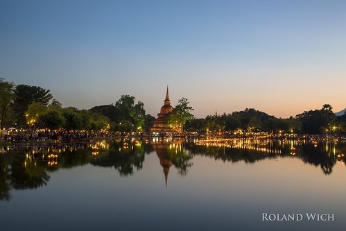 southeast south east asia thailand sukhothai archaeological park lake light lights sunset reflection historical