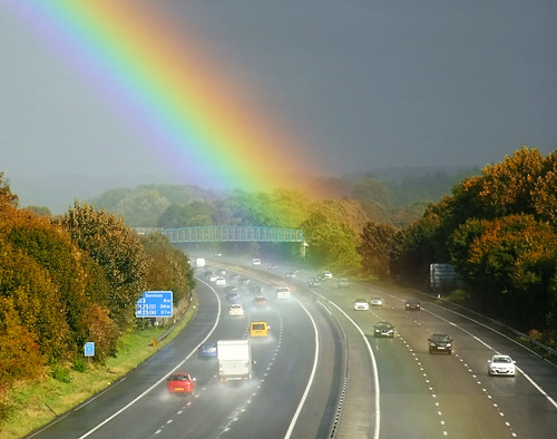 m3 motorway road sign bridge traffic rainbow rain downpour sunlight wet oldbasing huishlane basingstoke loddonvalley lydevalley hampshire england autumn fall october 2016