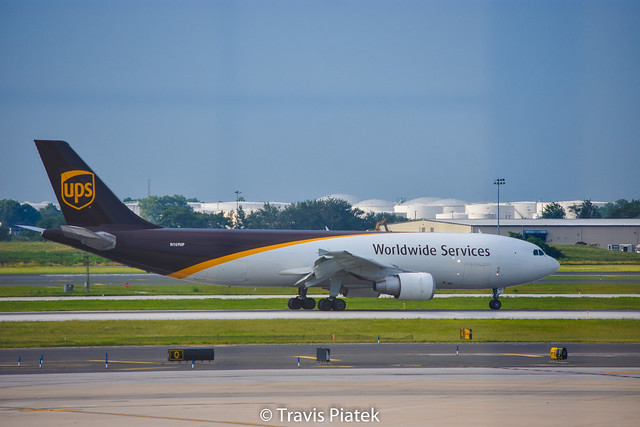 UPS Airlines –  Airbus Airbus A300F4-622R N169UP @ Philadelphia