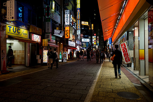 Shinjuku | Tokyo 2017 | RW Sinclair | Flickr