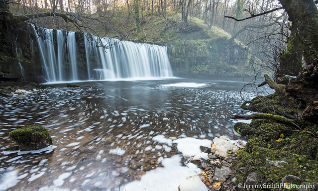 Sgwd Ddwli Uchaf (Upper Gushing Falls), Afon Nedd Waterfalls, Brecon Beacons, Wales