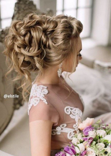 20 Long & Loose Wedding Hairstyles | SouthBound Bride