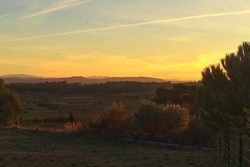 298/365 2017 by Spotty Dog Gallery- in France at last, I’ve been stuck indoors all day doing accountancy-type things, so to catch this sunset was a nice en