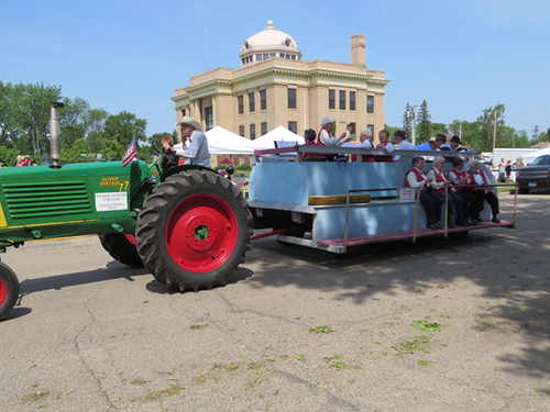 tractors northdakota mcintoshcountynd ashleynd parades paradefloats people
