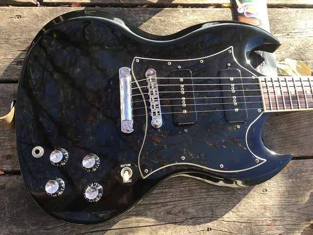 2004 glossy black Gibson SG Classic.