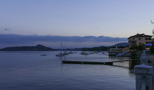 belgirate italy bluehour restaurant bar lakemaggiore lacmajeur italie boats sunset