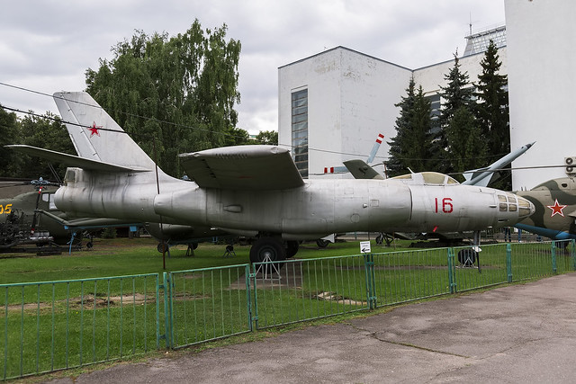 Ilyushin Il-28 - 3