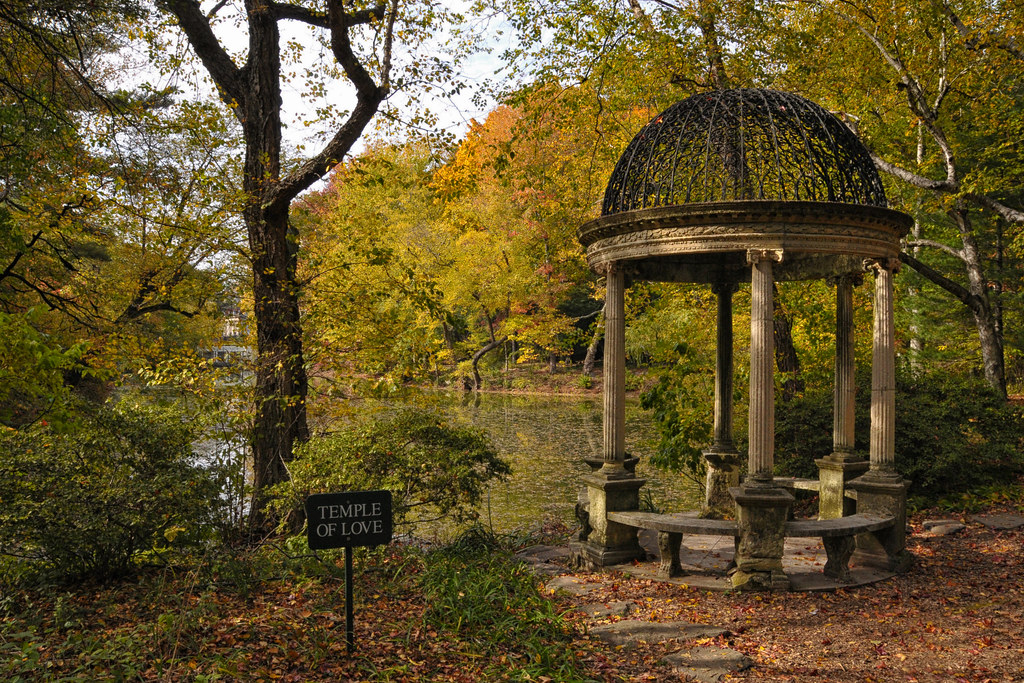 Temple Of Love Old Westbury Gardens Long Island New Yor Flickr