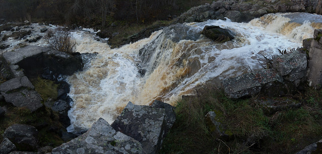 Kuhaköngäs waterfall (panorama)