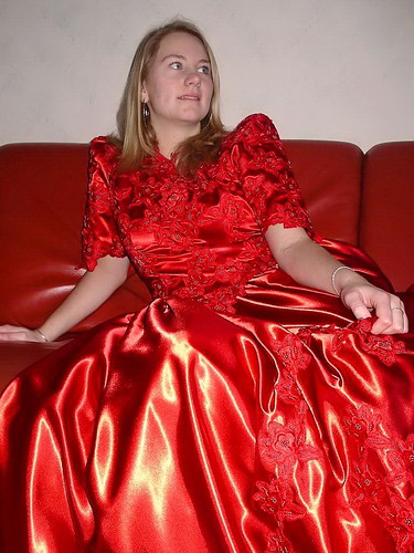 Shiny young lady | Her satin dress falls in so many beautifu… | Flickr