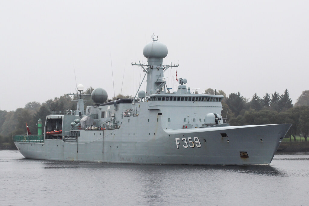 Joint Warrior 17/2 | NATO Warships leaving Glasgow to commen… | Flickr