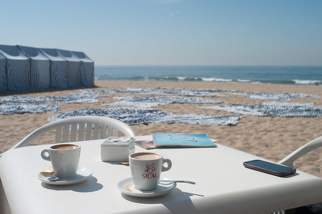 Coffee with the sound of ocean waves