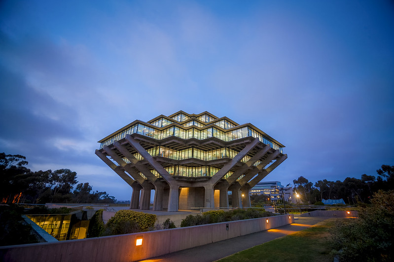 Bộ Tư pháp Mỹ cáo buộc UC San Diego phân biệt chủng tộc khi tuyển sinh y khoa