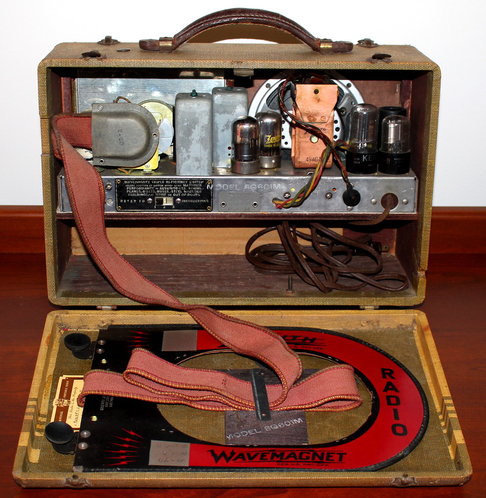 Protable Radio Rear View Vintage Zenith Universal Portable Radio (Rear View), Model… | Flickr