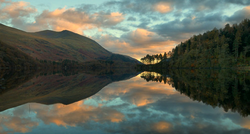 thirlmere sunset lake district national park lakedistrictnationalpark cumbria england uk united kingdom great britain british reflection mirror trees woodland landscape view scenery scenic clouds water mountains helvellynnovember autumn travel trip countryside canon 70d sigma light shadow