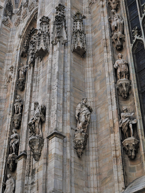 Duomo Statuary 4