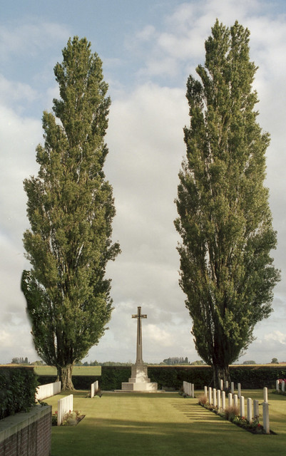 Belgium: Spoilbank Cemetery