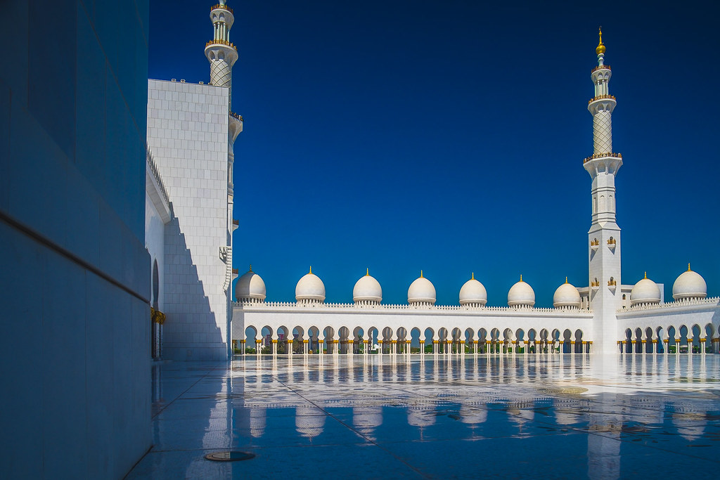 Sheikh Zayed Grand Mosque in Abu Dhabi _DSF3622-HDR FUJIFILM X-T1 + Mitakon Zhongyi Lens Turbo Focal II Reducer Adapter for M42 + M42 Tokina RMC 17mm f3.5_