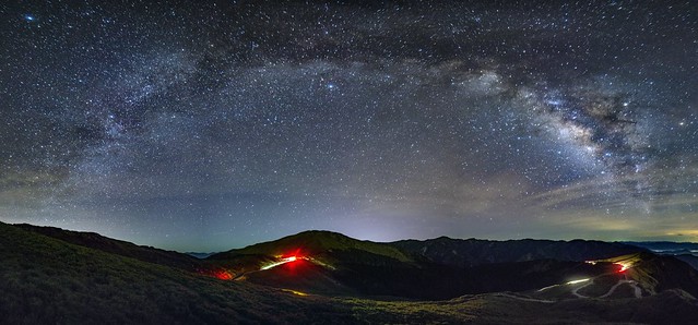 合歡山~弓形銀河全景~  Galaxy panorama