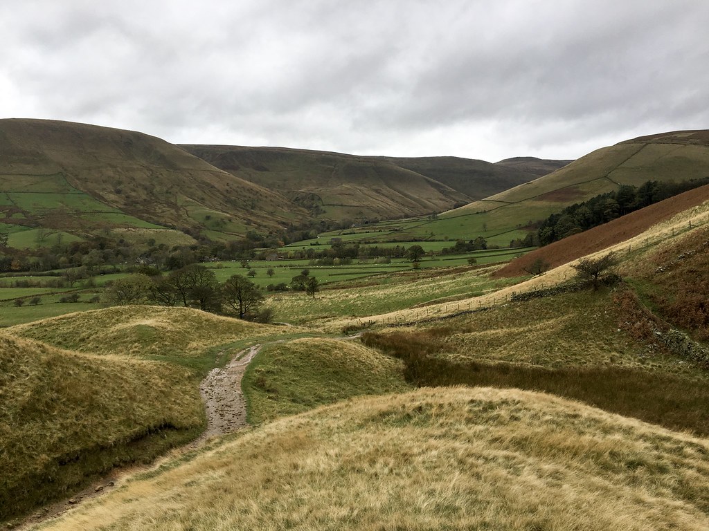 Vale of Edale approaching Jacob’s Ladder