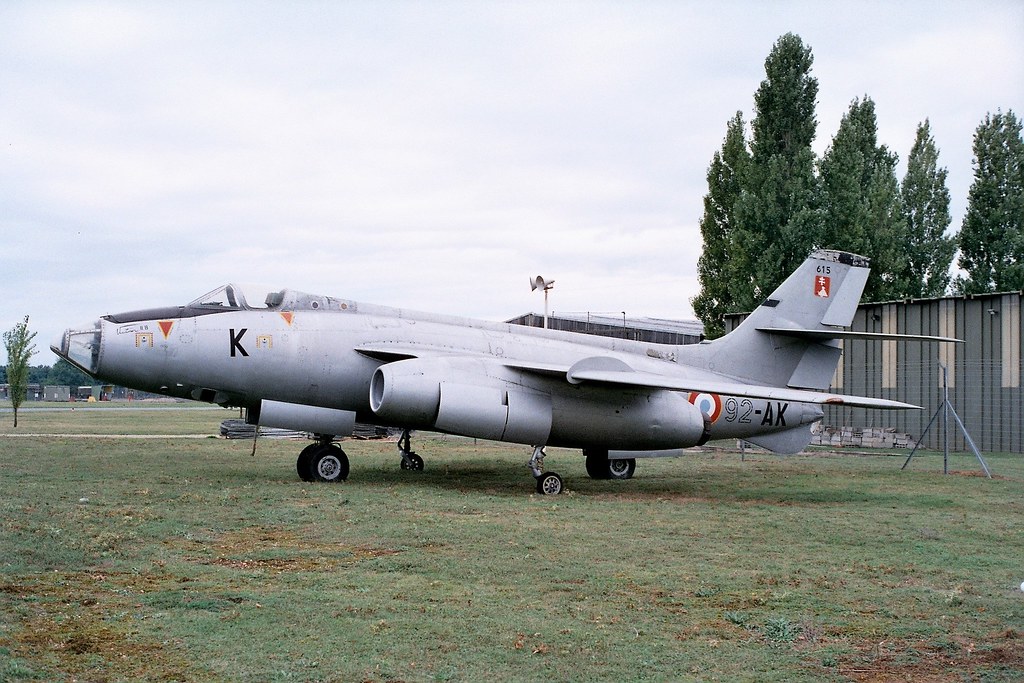 Vautour-2B 615/92-AK (EB-92 c/s) ex French Air Force. Preserved, Base Aérienne Châteaudun, France. 19-09-1999.