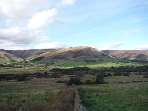 Crowden Clough and Grindslow Knoll, from near Manor House Farm SWC Walk 302 - Bamford to Edale (via Win Hill and Great Ridge)