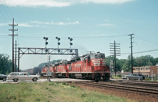 More Chinese Red SD24s, EMD built these in 1959 -- 4 Photos