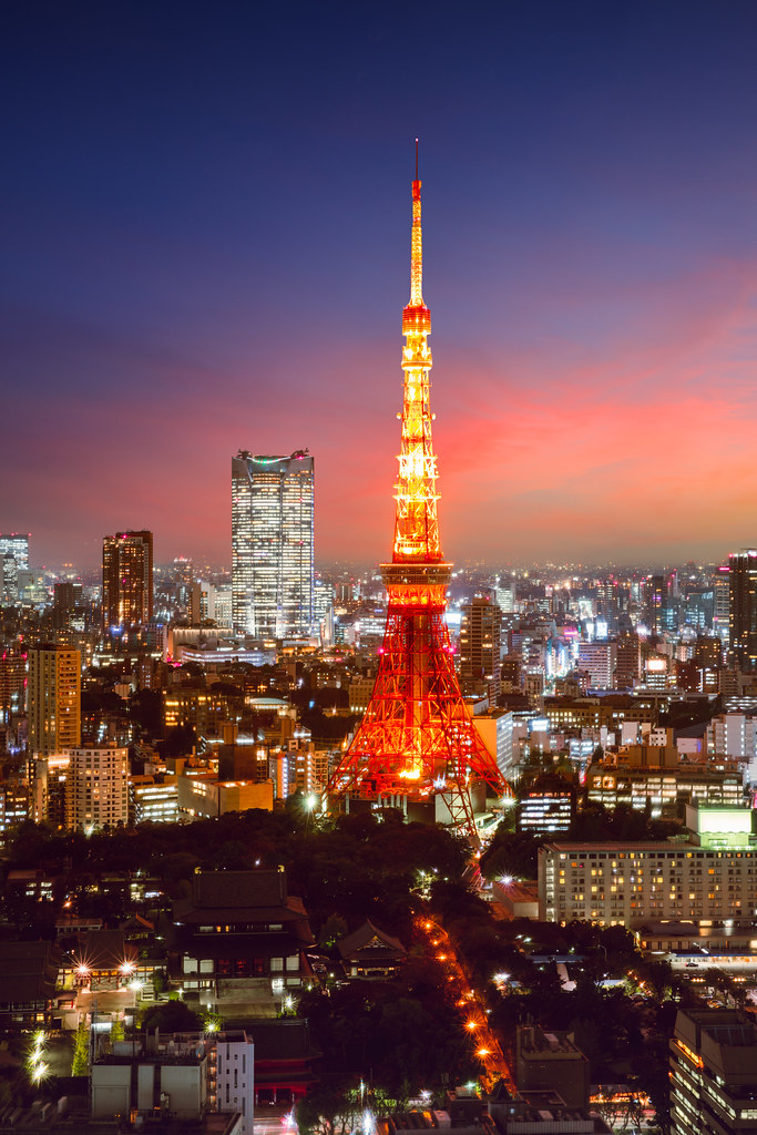 Sex heartisbreaking: 	Tokyo city skyline at sunset, pictures