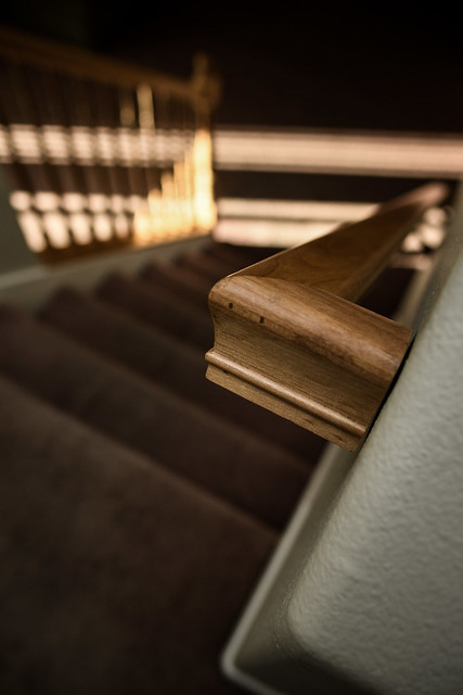 171018-handrail-stairs-stairway.jpg