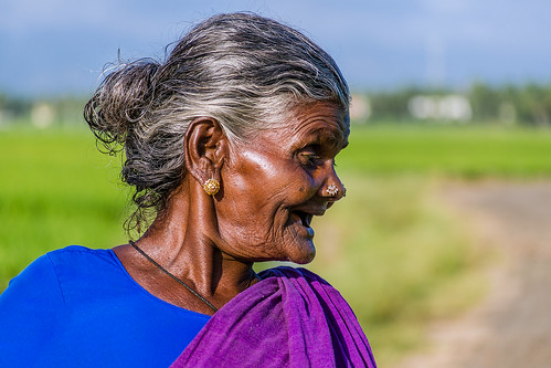 ragavendran cwc அழகி grandma lady laugh laughter hearty light hearted fun elderly elder colours village rural life indianlife southindia tamilnadu tenkasi