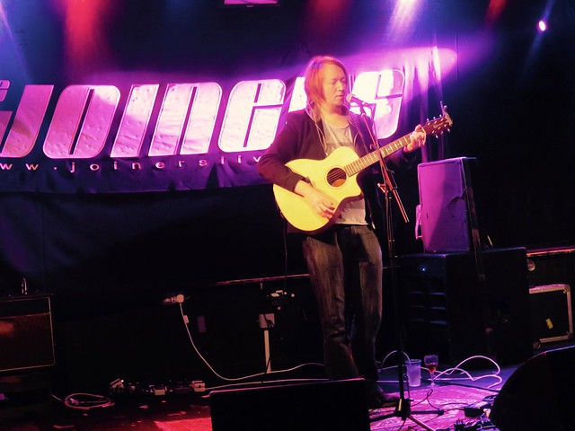 MIKE VAUGHAN @ THE JOINERS